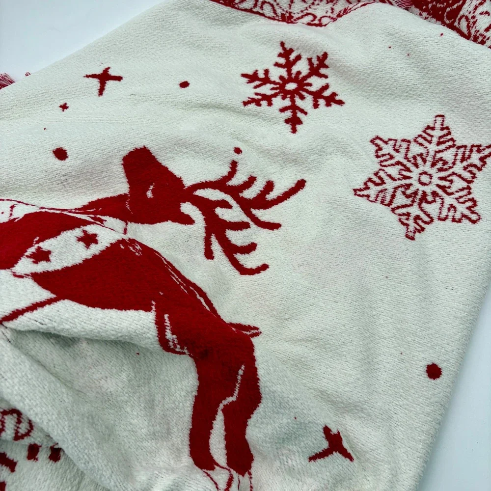 Martha‎ Stewart Christmas Santa Sleigh Decorative Throw Blanket